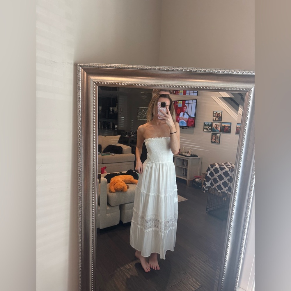 Amazon Strapless Dress - Picture 3 of 5